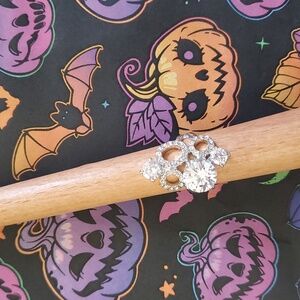🎉2/$25🎉 Cocktail Ring Silver/clear Stone